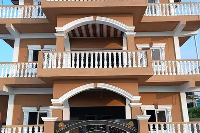 Image de 2 Bedrooms Fully furnished Apartments with WiFi/Cable Tv, Ac, Hot Water etc