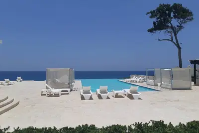 Image de 3 Bd/5Bath, Beaches, Private pool, Wi-Fi, Ac, 24hr Security, Waterparks.