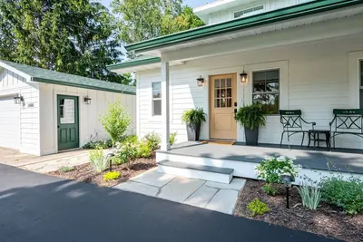 Image de Chicory Hill: Three Bedrooms w/Ensuites; One-of-a Kind Play Area & Game Room!