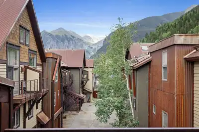 Image de Telluride Resort View at Double Diamond - Ski-in/out! , Ski-in/out, mountain views and hot tub!