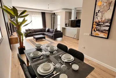 Image de Cozy 2-bedroom apartment in marvelous BeĹźiktaĹź\/Istanbul with fitness room, WiFi