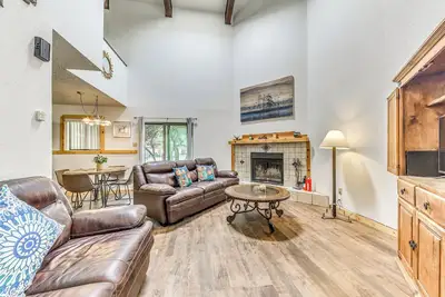 Image de Relaxing Ruidoso Retreat: Walk to Midtown!