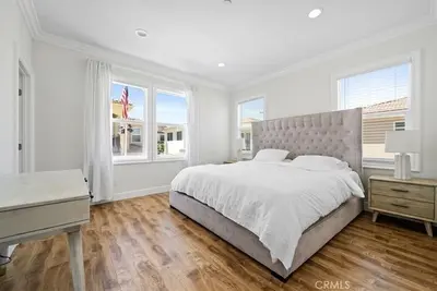 Image de A cozy and chill 3-bedroom condo in charming Huntington Beach fully renovated