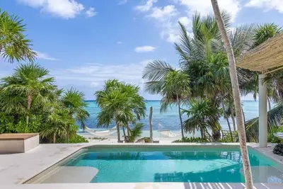 Image de Beachfront Villa in Tulum Soliman Bay for Basking