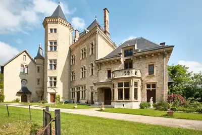 Image de Appartement 'Gîte Du Château St Geoire Véronique' avec jardin partagé