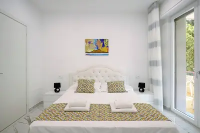 Image de Chambres d'hĂ´tes 'Suites Deluxe' avec vue sur les montagnes, Wi-Fi et climatisation