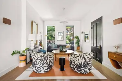 Image de Bergen Place by Rove Triplex with Deck & Garden