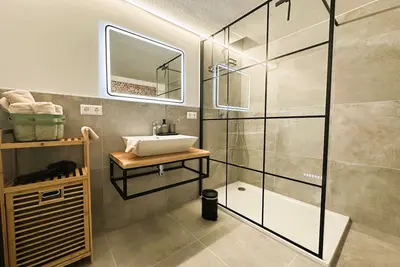 Image de Rottweiler Ferienwohnung - Moderne Ferienwohnung mit Nähe zum Wasserturm