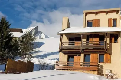 Image de Chalet spacieux Ă la montagne, 4 chambres
