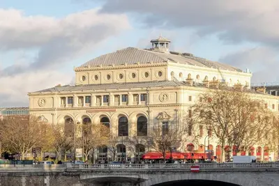 Image de Nestled In The Vibrant And Historic Neighborhood Of Rue Saint Bon–Marais- 2 Beds