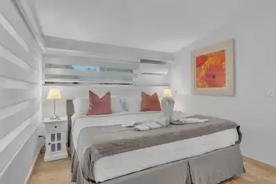 Image de 8 - Deluxe Oceanside King Suite