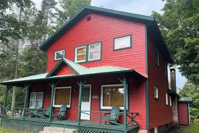 Image de Spacious 6-bedroom house in charming Old Forge, steps from the Moose River
