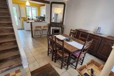 Image de Maison 10personnes+1banquette pour 1 enfant\nJardin 300m2 et barbecue avec bois