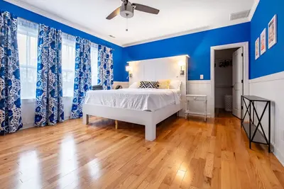 Image de Spacious Home in Five Points | Close to Downtown by RedAwning