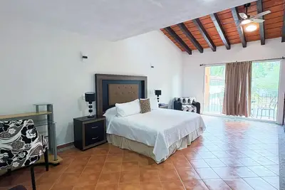 Image de 5 min walk to the beach! Villas Mares de Verano Mismaloya A2\n