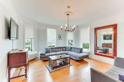 Image de Charming Victorian Retreat w\/ Hudson River Views