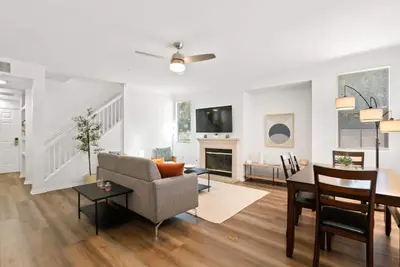 Image de Spacious 4-Bedroom 2bth Apartment in Mdr