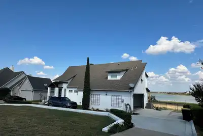 Image de Lakefront\nDock\nKayaks\nBoat - 3rd party