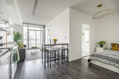 Image de Globalstay. Cn Tower & Lake Ontario 48 Floor View. 1 Br+Den