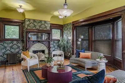 Image de Akron's Werner House: Historic 4 Bedroom Luxury