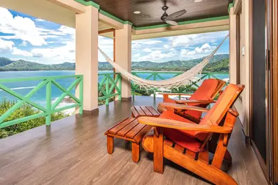 Image de Beach Front Penthouse with Incredible Views