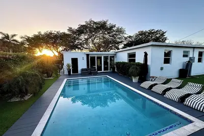 Image de Pura Vida Villa: Miami Lux Stay!