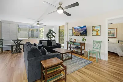 Image de Opulent Remodel, Steps To Beach! Hsa206