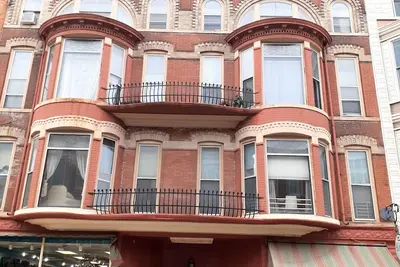 Image de Overlooking Historic Downtown Galena Suite #3