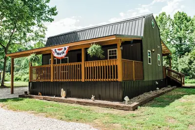 Image de Cozy & peaceful 2-bedroom cabin in charming Salt Lick.