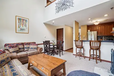 Image de Pleasantly decorated with A/C and hot tub access E7