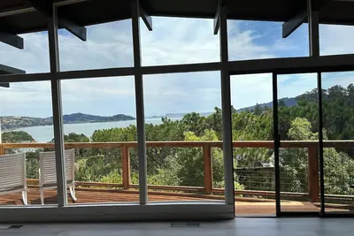 Image de Spectacular Sf Bay Views in Newly Remodeled Home in Mill Valley