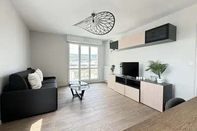 Image de Jolie F3 Berthelot, Tout Equipé - Wi-Fi, Cl-Fd