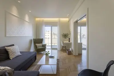 Image de Deligiorgi 1·Charming 7th-Floor Apartment with