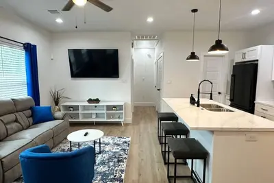 Image de Your Stylish 3br Houston Stay—Near Airport & Downtown