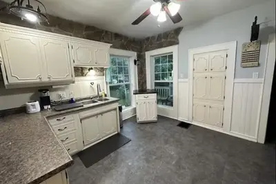 Image de 3-bedroom Historic House in Ingersoll
