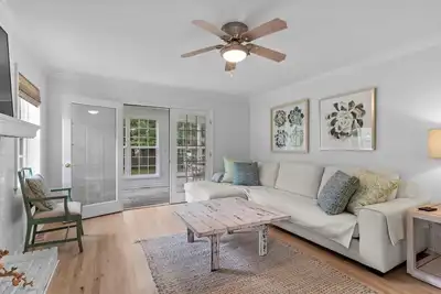 Image de Cottage at Pine Knoll Shores (Pet Friendly)