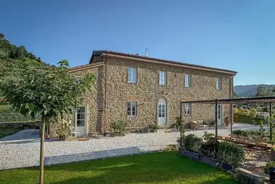 Typical Tuscan Stone House 6/8 Pax in the countryside between Florence and Lucca.