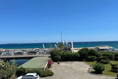 Image de 14473 Studio avec vue mer