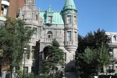Image de Le penthouse at\"Le château\"