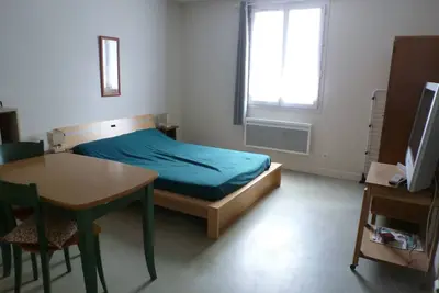Image de Appartement plain-pied proche thermes parking privée