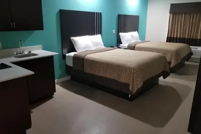 Image de Affordable Room Perfect for Families, Equipped w/ Kitchenette and Large Bathroom