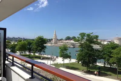Image de Appartement 'Les 2 Tours La Rochelle' avec balcon et Wi-Fi