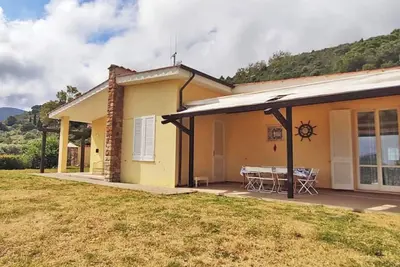 Image de Maison de vacances 'Villa Due Golfi' avec vue sur la mer, terrasse privée et Wi-Fi