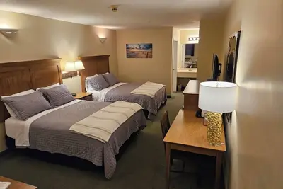 Image de Cozy studio condo w fridge keurig microwave Ac WiFi in Fab Shanty Creek Resort!