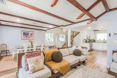 Image de Relaxing Sandy Escape: Hot Tub, W/D, Bbq