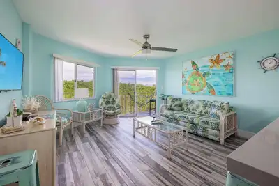 Image de Paradise Palms 2 Bedroom Condo Ocean Pointe 1206
