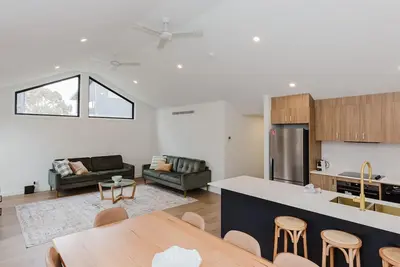Image de 16b Rawson Street - Brand new Build