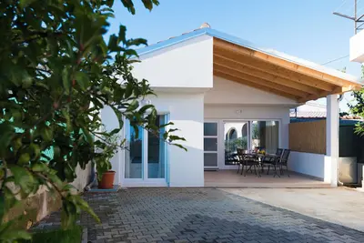 Image de Apartment with Free Covered Parking