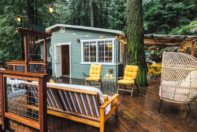Image de Well-equipped 2-bedroom cabin with Ac and WiFi suitable for family and pets