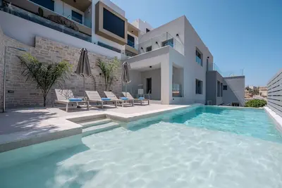 Image de ArtCotel luxury villa, near beach and all amenities